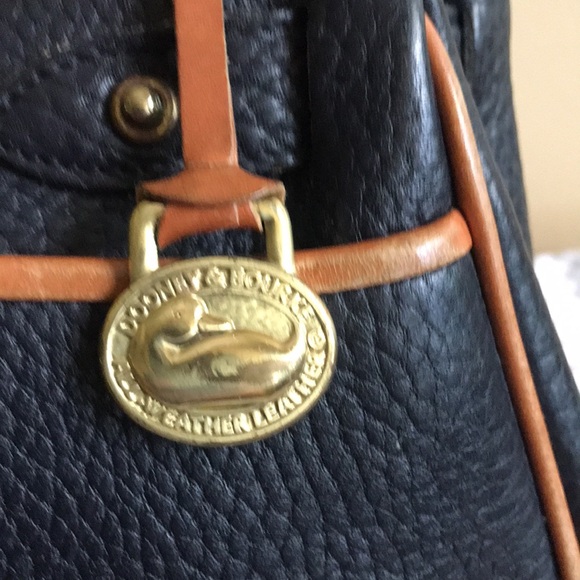 Navy blue used cute hand held purse - Picture 5 of 8